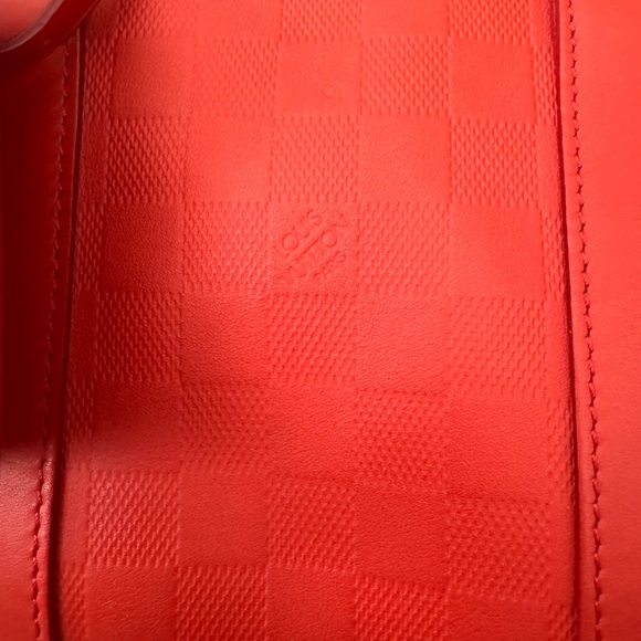 Louis Vuitton Travel bag special color, as new! Used twice, 100% authentic - Picture 4 of 8